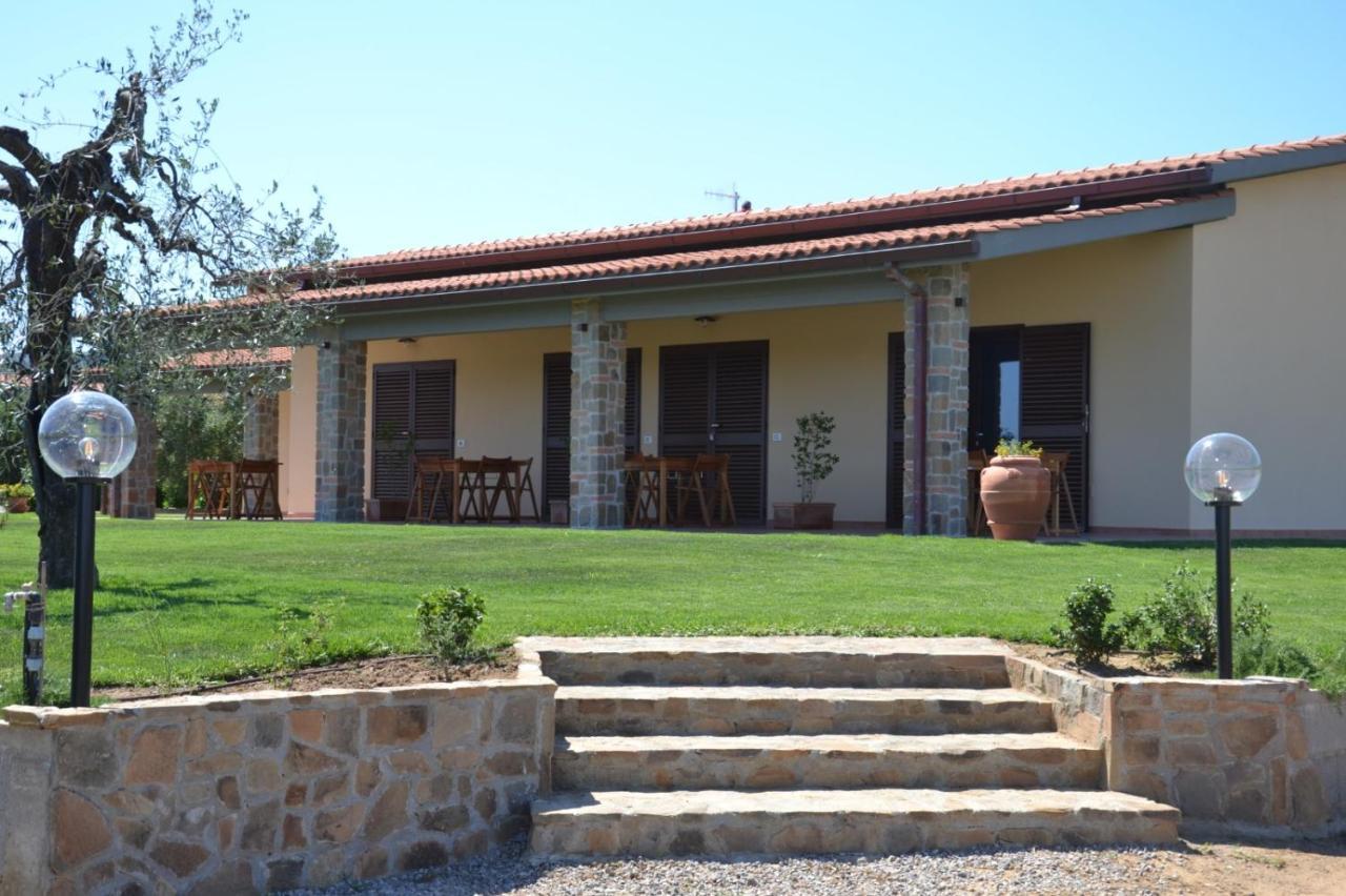 Agriturismo Il Vecchio Mandorlo 카스틸리오네 델라 페스카이아 외부 사진