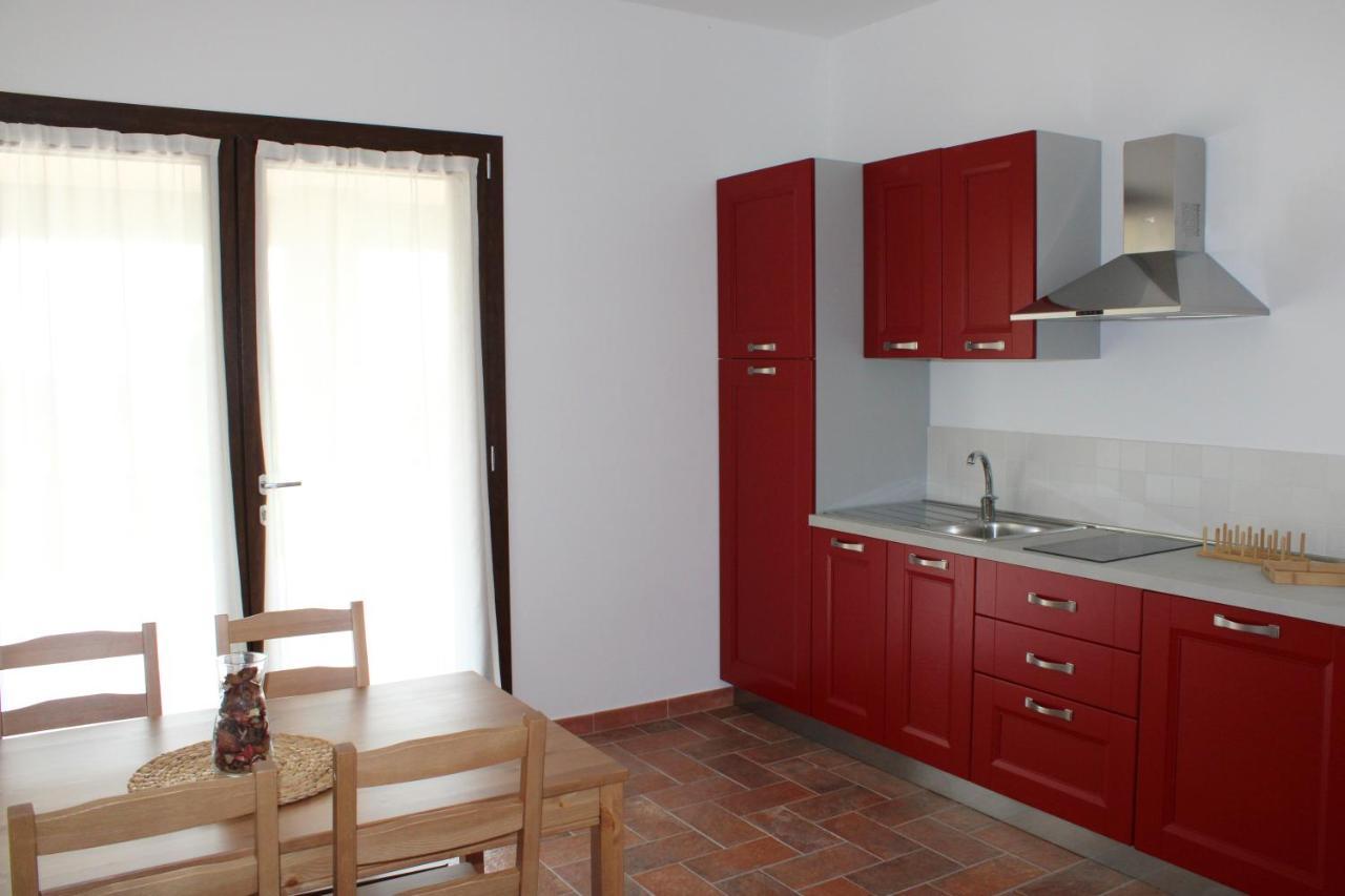 Agriturismo Il Vecchio Mandorlo 카스틸리오네 델라 페스카이아 외부 사진