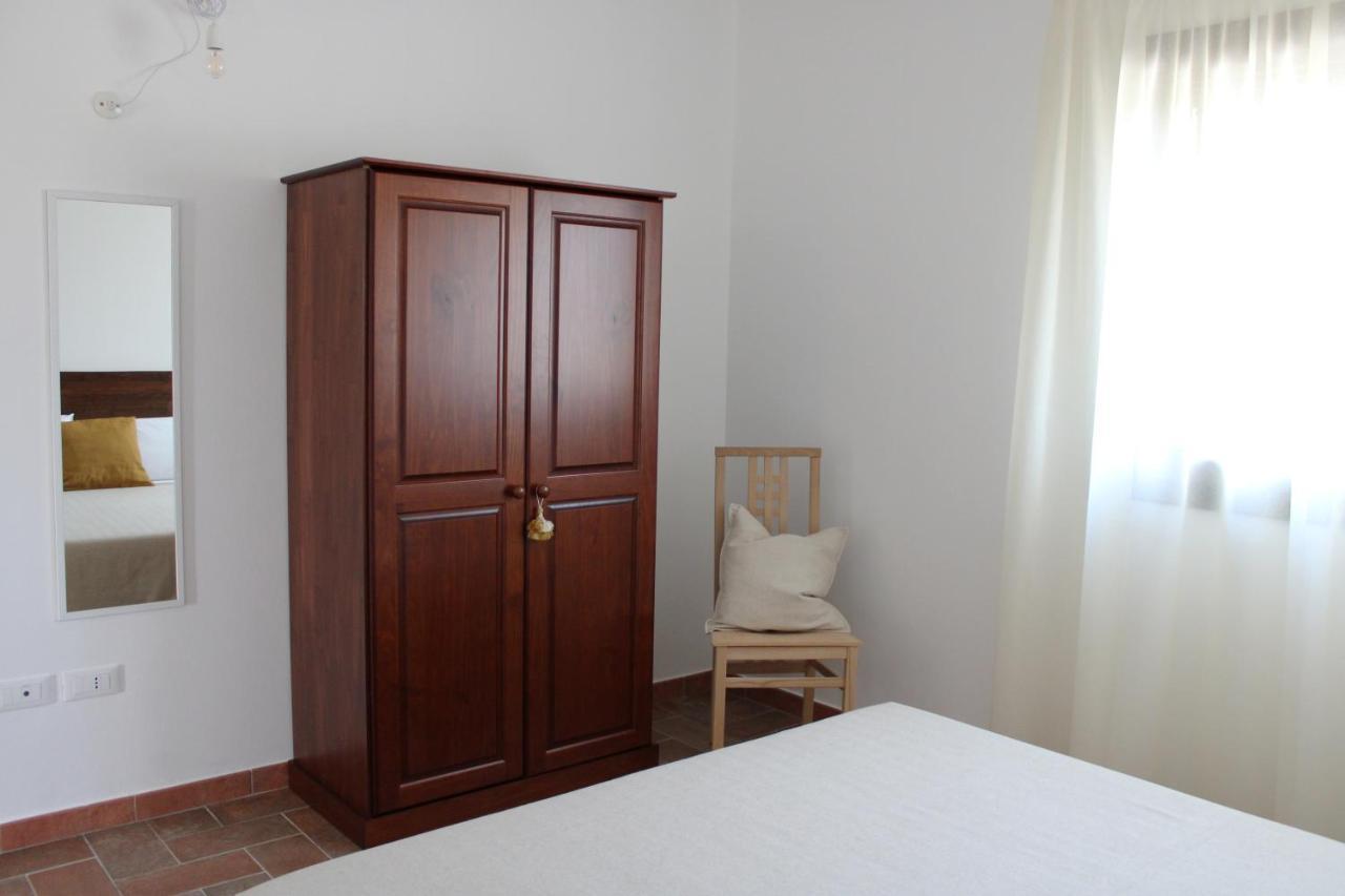 Agriturismo Il Vecchio Mandorlo 카스틸리오네 델라 페스카이아 외부 사진