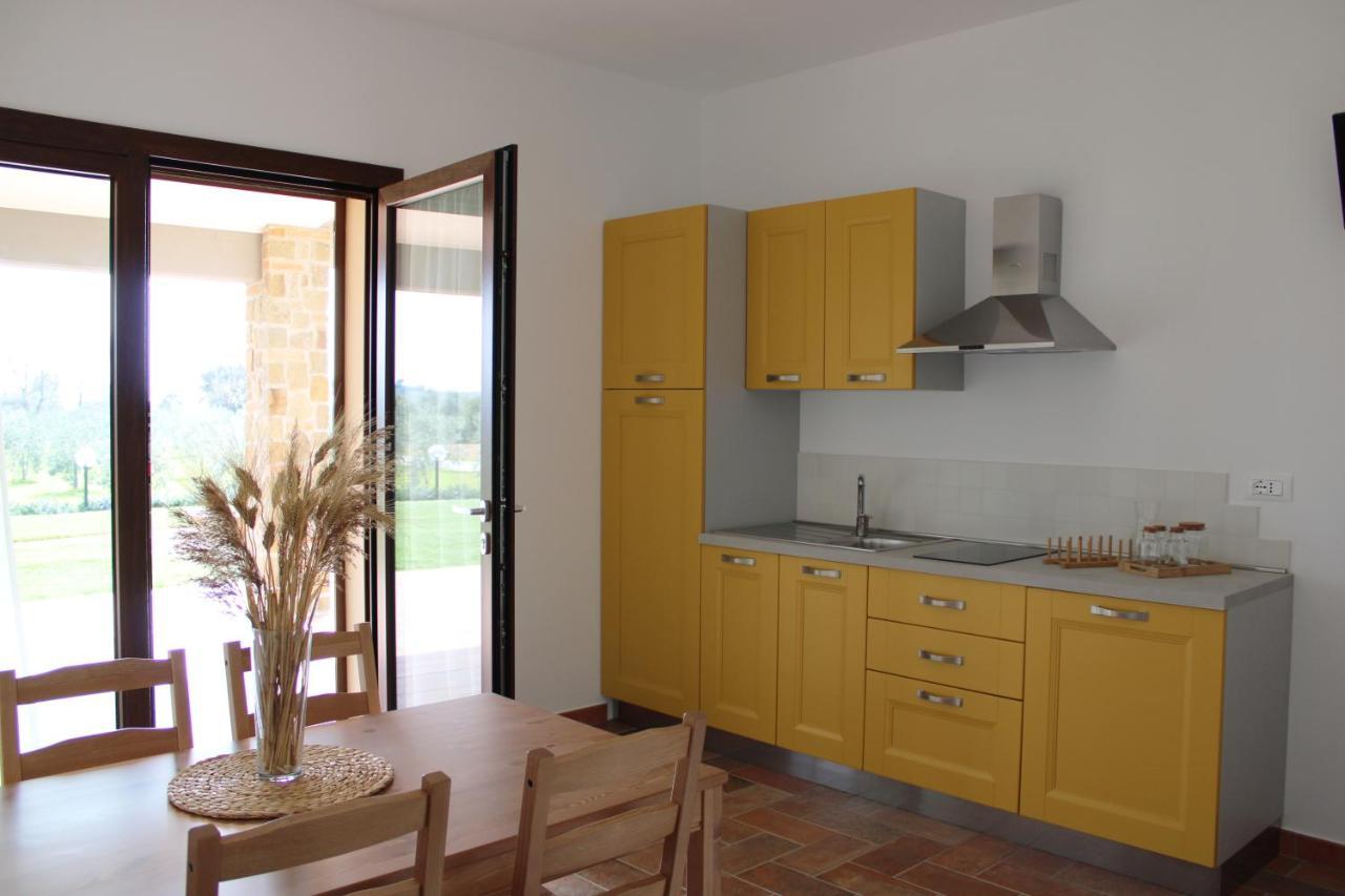 Agriturismo Il Vecchio Mandorlo 카스틸리오네 델라 페스카이아 외부 사진