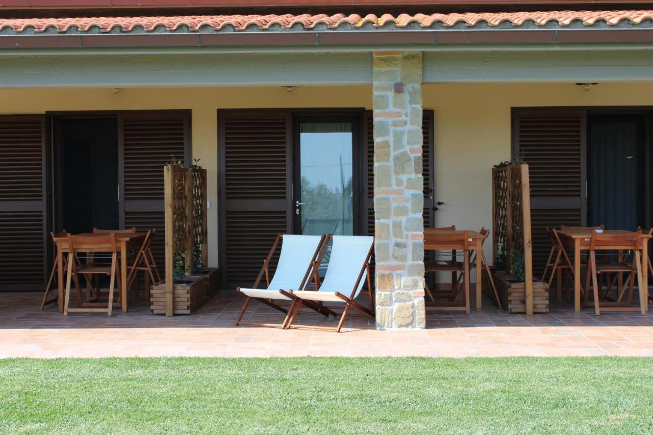 Agriturismo Il Vecchio Mandorlo 카스틸리오네 델라 페스카이아 외부 사진